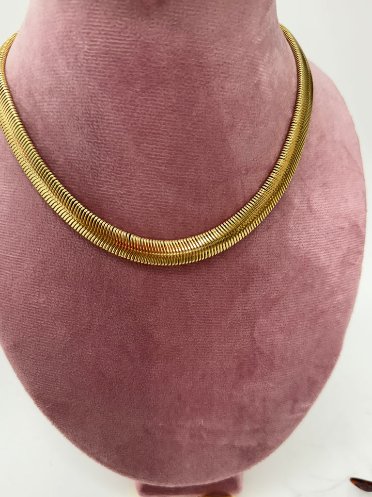 CHUNKY NECKLACE